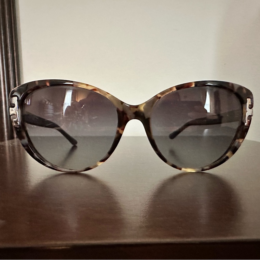 Tory Burch Tortoise Shell Cateye Sunglasses